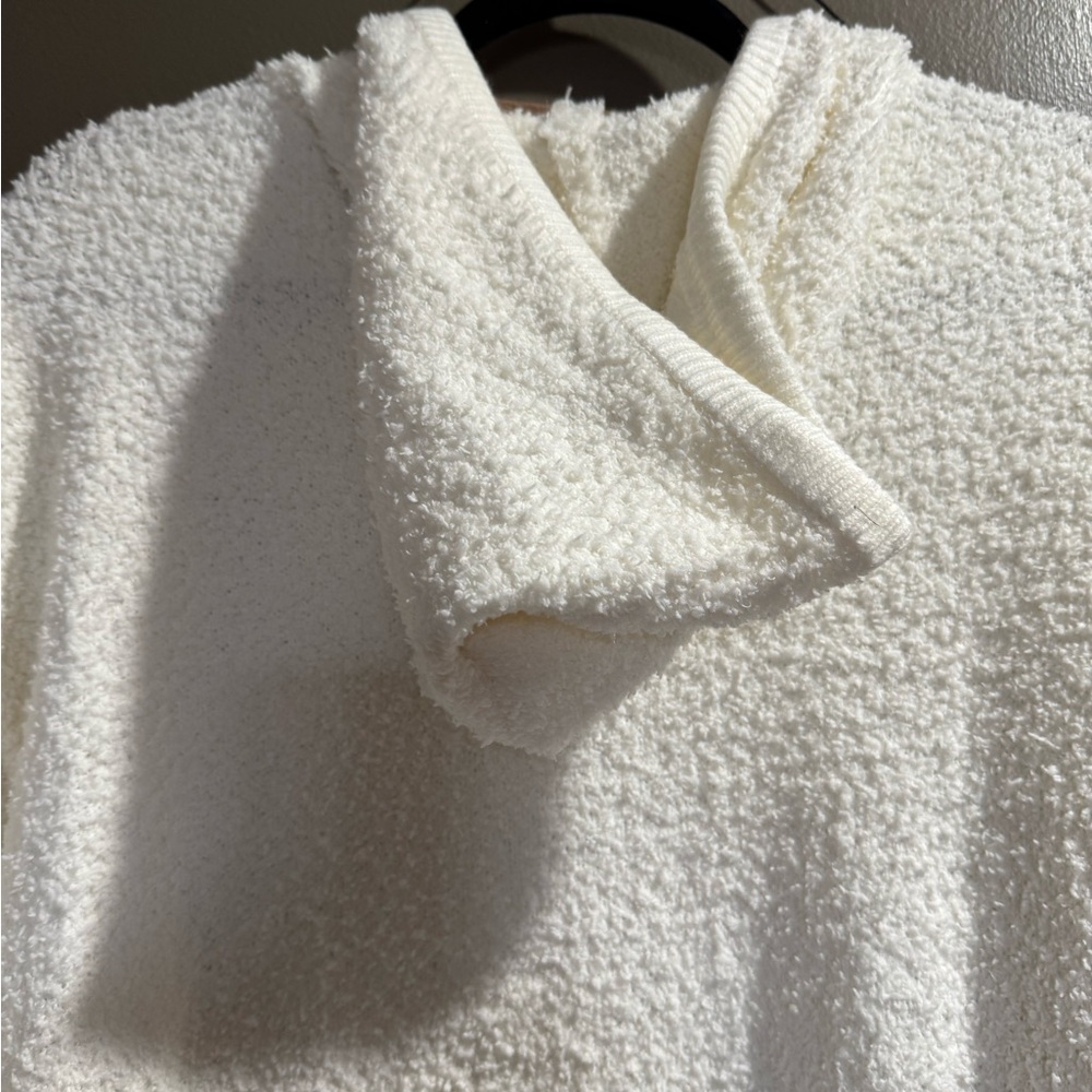 Cozy off White Knit Hooded Sweater new without tags - Picture 7 of 8